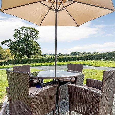 Winston Farm Lodges Horsley  Exteriör bild